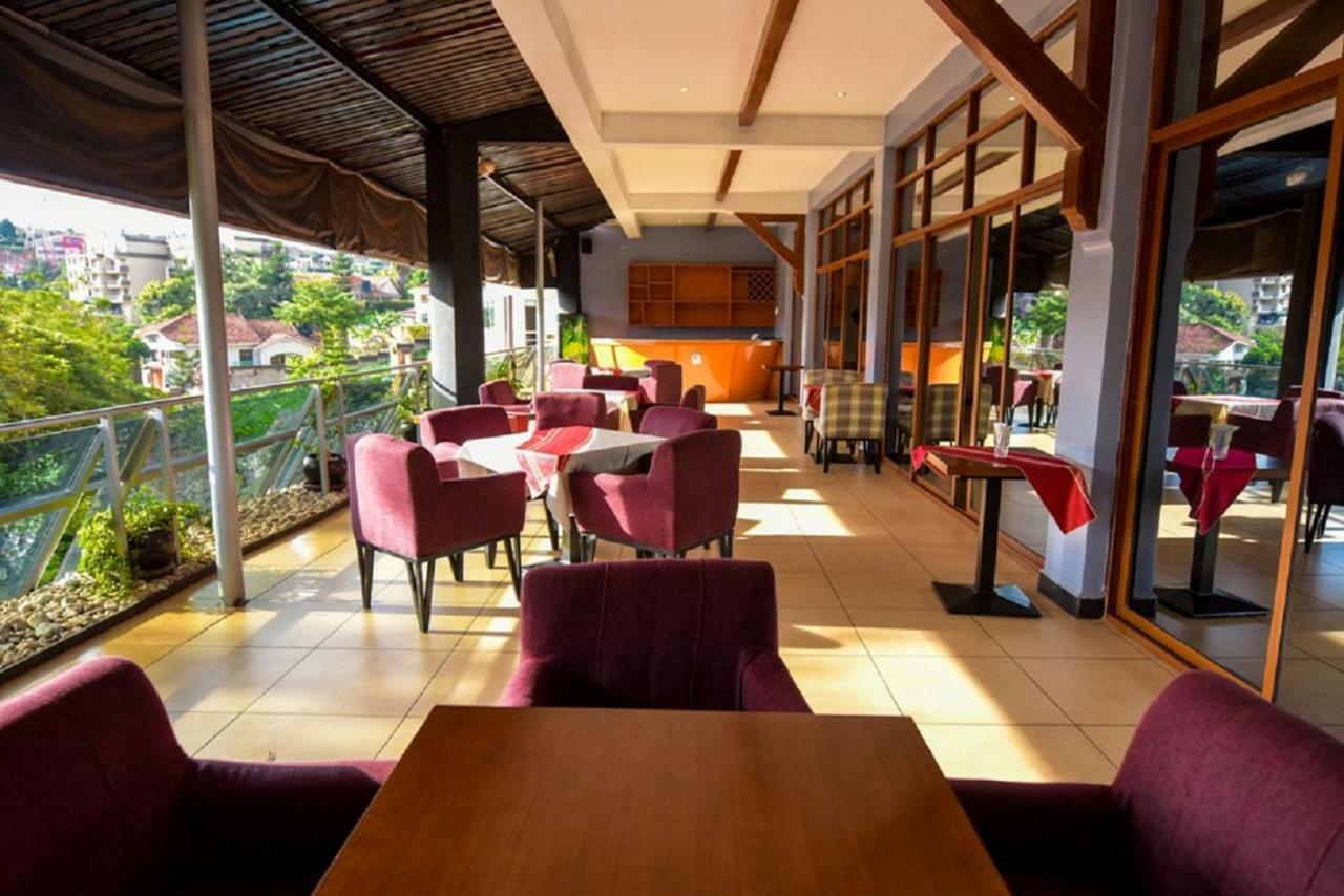 Orient Park Hotel คิกาลี ภายนอก รูปภาพ