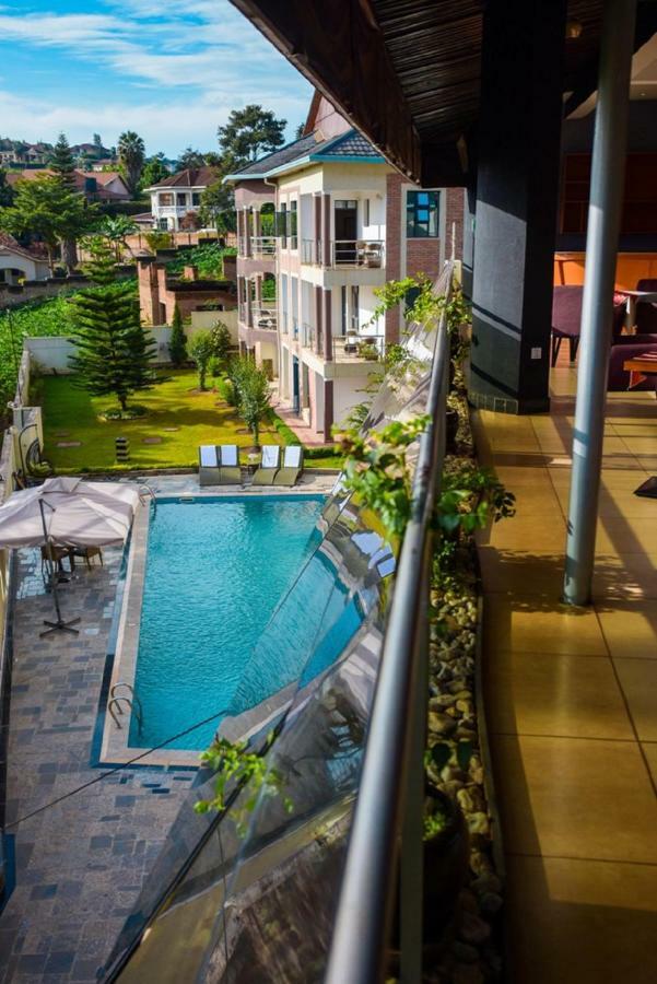 Orient Park Hotel คิกาลี ภายนอก รูปภาพ