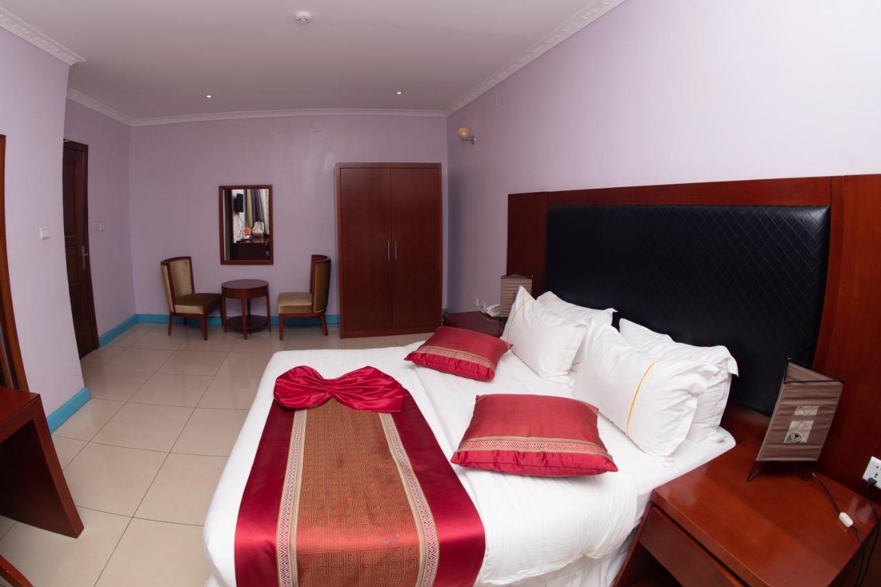 Orient Park Hotel คิกาลี ภายนอก รูปภาพ