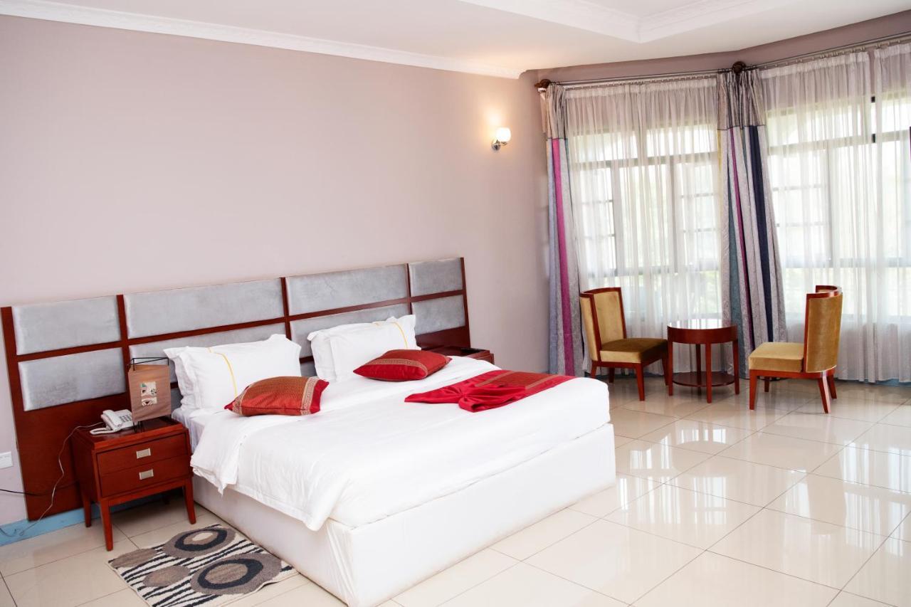 Orient Park Hotel คิกาลี ภายนอก รูปภาพ